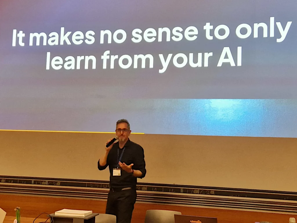 It makes no sense to only learn from your AI